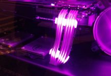 Los cables modulares tampoco se libran del RGB