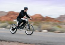 Novus: La motocicleta de fibra de carbono eléctrica sin botones