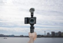 Empuñadura con mando a distancia inalámbrico es lo nuevo de Sony Empuñadura con mando a distancia inalámbrico es lo nuevo de Sony