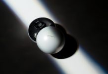 Primeros auriculares con carga solar. Nunca los cargarás Pearl Primeros auriculares con carga solar tecnología AI