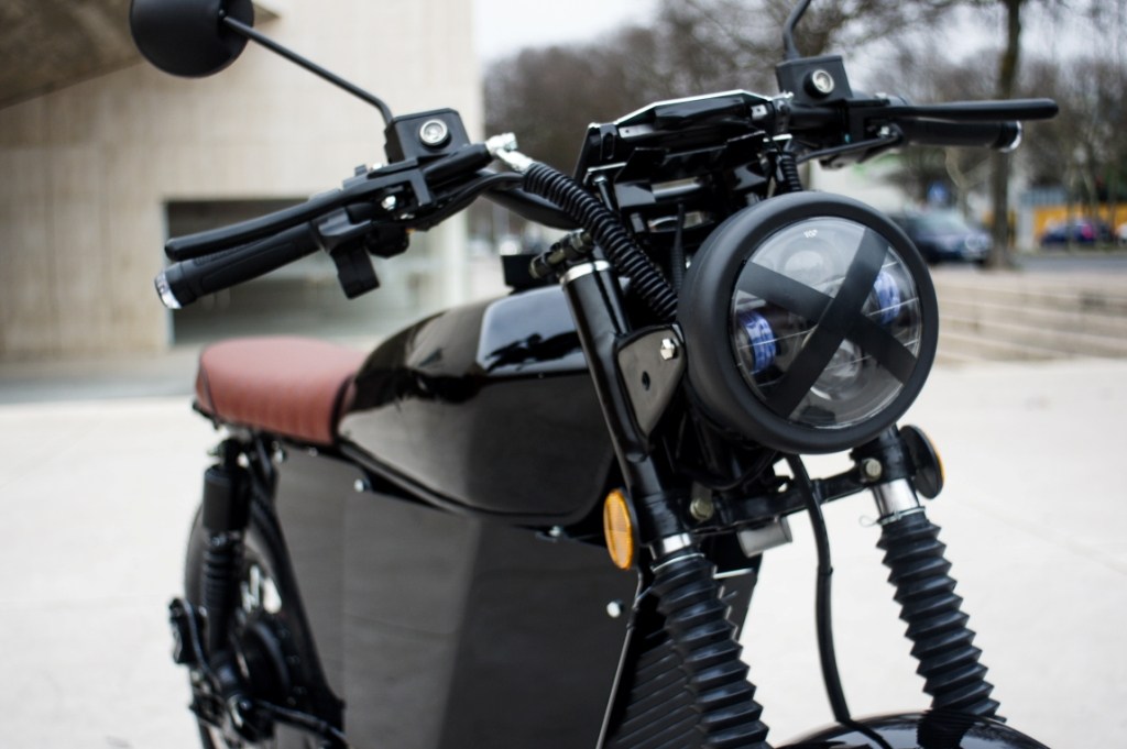 SmartbOX, moto eléctrica española con estilo retro-futurista