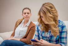 ¿Es Legal espiar el teléfono móvil de mis hijos? ¿Es Legal espiar el teléfono móvil de mis hijos