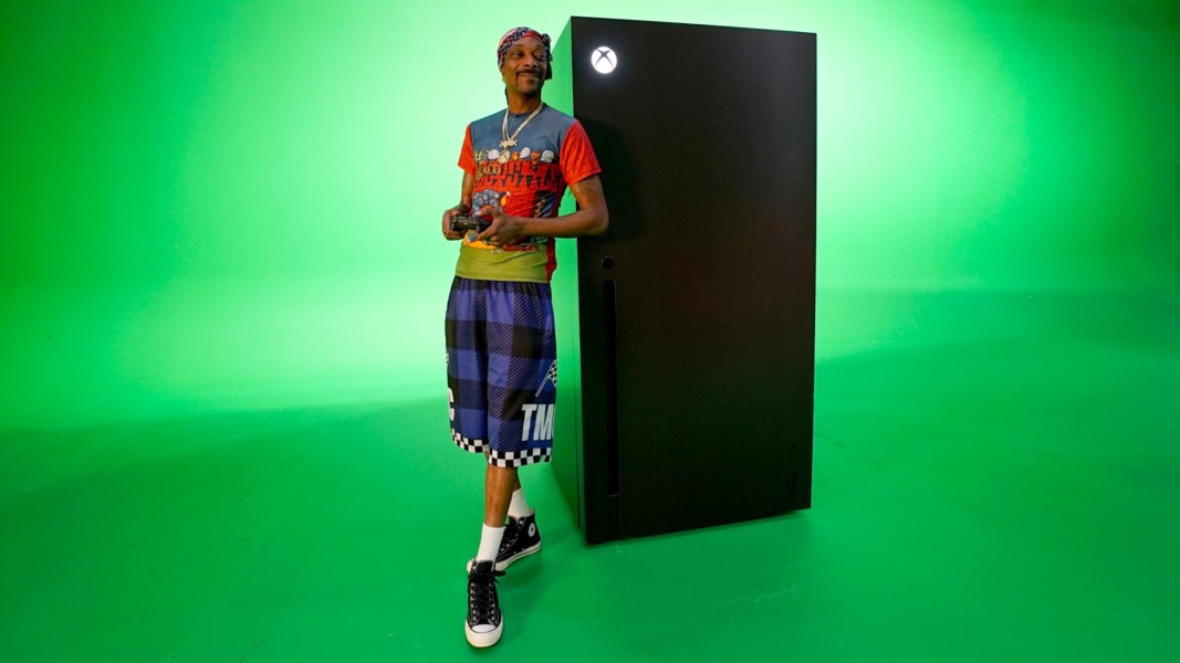 Snoop Dogg presentan el frigorífico Xbox Series X