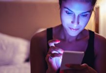 Cómo minimizar los efectos negativos de la luz azul Cómo minimizar los efectos negativos de la luz azul