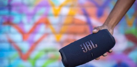 JBL Charge 5, altavoz bluetooth con Signature Pro Sound