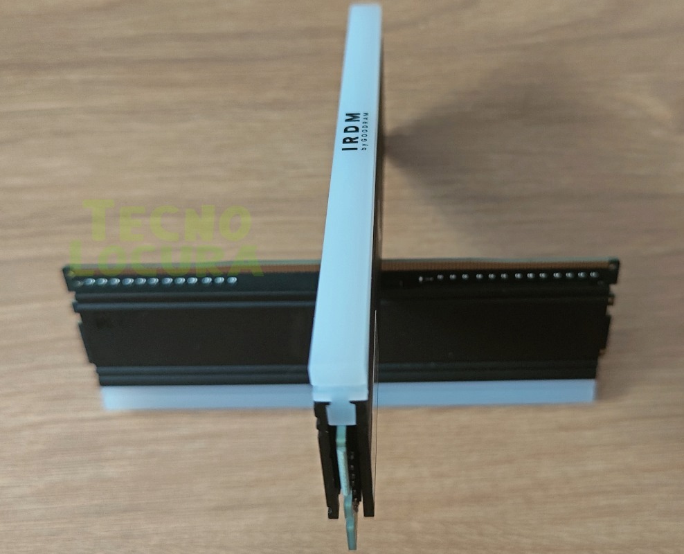 IRDM RGB DDR4 review