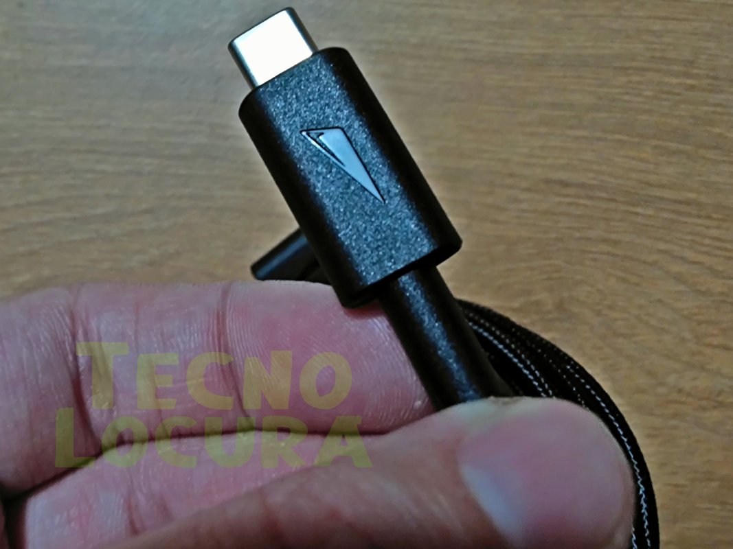 MOUNTAIN CABLE USB C