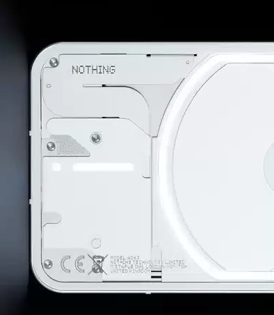 Nothing Phone (1) empieza a verse con cámaras duales y trasera transparente