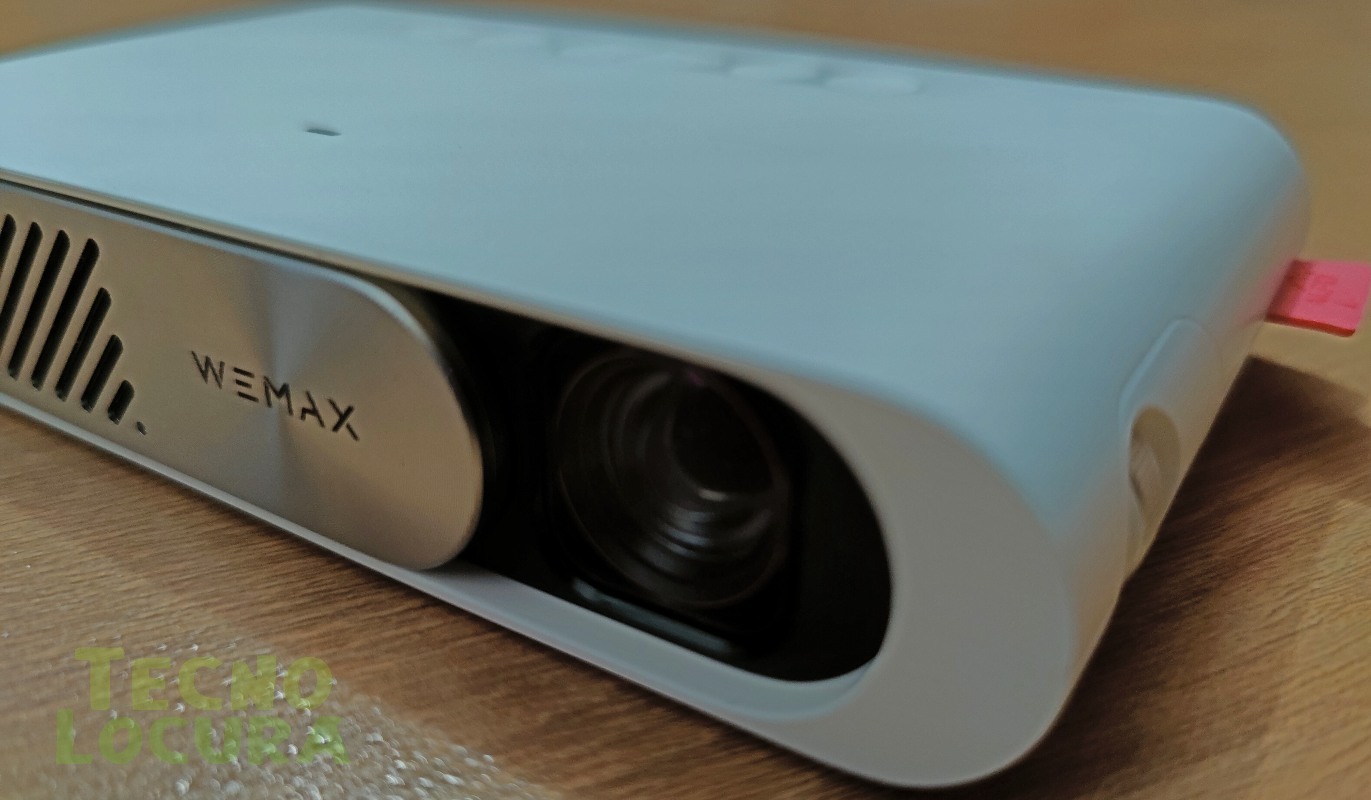 Wemax GO 300 review
