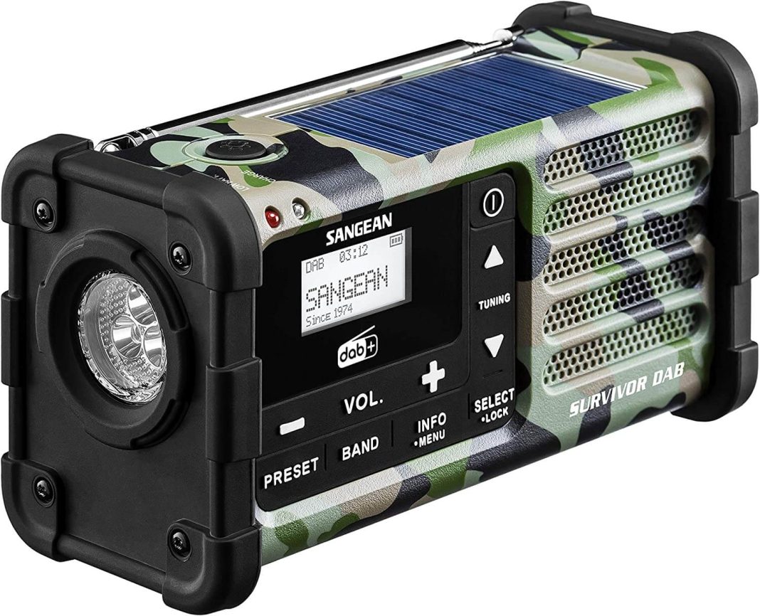 Sangean MMR-88 DAB Camuflaje, la radio con 3 tipos de carga: dinamo, USB y solar