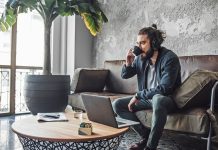 JBL Tour PRO 2 True Wireless y Tour ONE M2 con el primer estuche de carga inteligente del mundo JBL Tour PRO 2 True Wireless y Tour ONE M2 con el primer estuche de carga inteligente del mundo