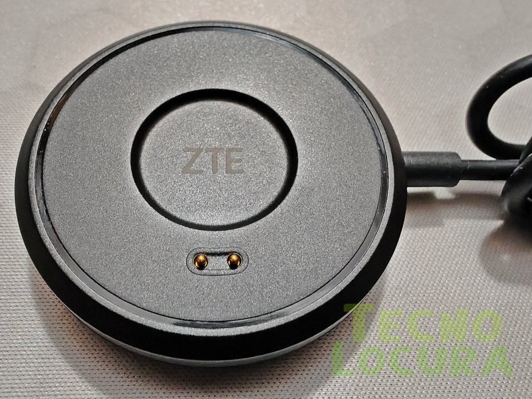 ZTE-Watch-GT-cargador-TECNOLOCURA