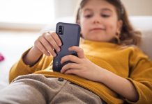 Cómo elegir los mejores móviles para niños y qué debes saber antes de pedir Cómo elegir los mejores móviles para niños