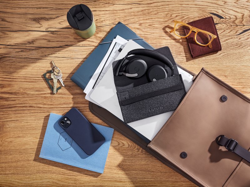 Jabra Evolve2, la gama se amplía con auriculares más portátiles y cómodos de trabajo híbrido
