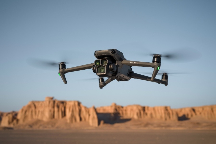 El primer dron con tres cámaras ópticas del mundo: Mavic 3 Pro